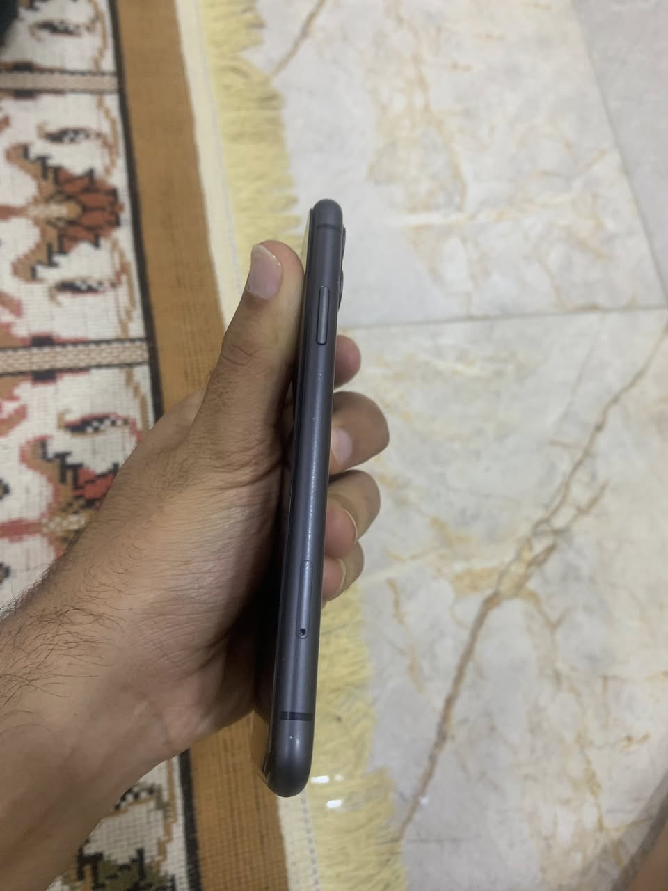 للبيع فقط ايفون 11كامرتين شريحتين ذاكره 128 بطاريه 68 البلاديه الجهاز لامفتوح ولا مستبدل اي قطعه كله ع وضع الشركه نظافته حلوه تجي وتفحص وتشوف بعينك وياه فقط كيبل سعره 270 وبي مجال بسيط للشراي مكاني البصره الامن الداخلي متواجد فقط ع واتساب ***********
