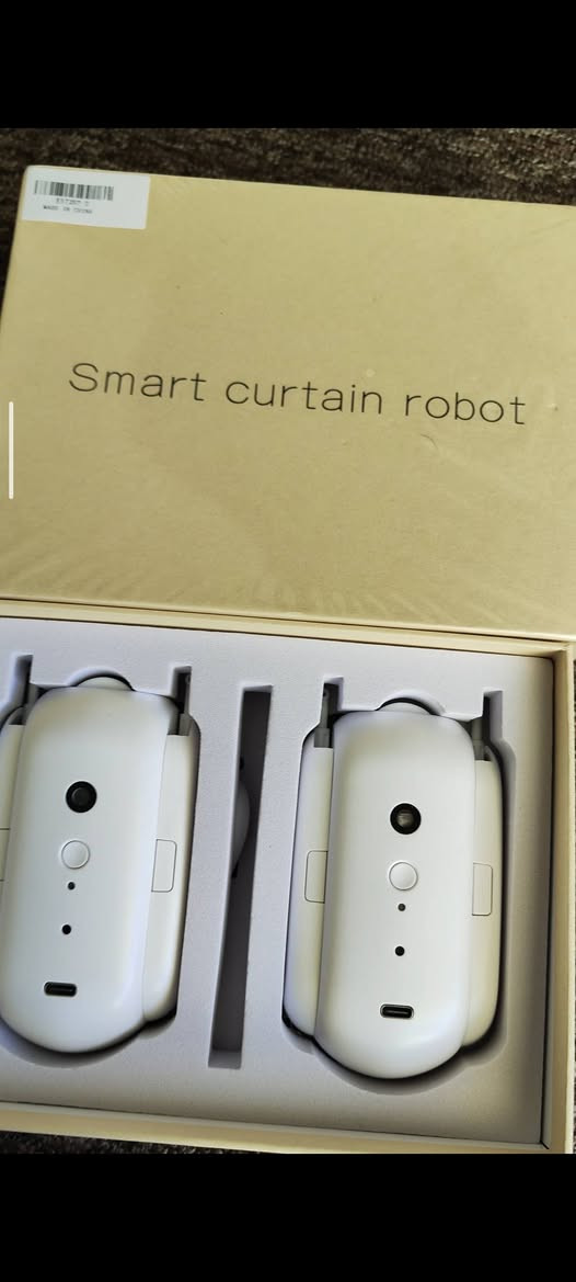 ماطور ستائر سمارت للستائر
- تعمل على بطارية داخلية قابلة للشحن ومرفق معها سلك الشحن
- متوافق أيضاً مع الستائر التقليدية
- تحتوي على حساس ضوء و درجة الحرارة يعني تكدر تختار درجة الحرارة المناسبة لفتح و غلق الستارة تلقائيا
- تدعم المساعدات الصوتية Google assistant  و Alexa
- يعمل على تطبيق tuya و Smart life
السعر 35 الف


**إذا كنت صاحب هذا الإعلان وتريد حذفه لأي سبب، رجاءا أرسل رسالة إلى الدعم الفني**