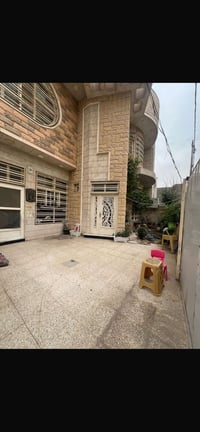 ⭕️دار للبيع في حي المخابرات خلف مطعم الملوك   ⭕️المساحة ٢٠٠م طابو صرف ...