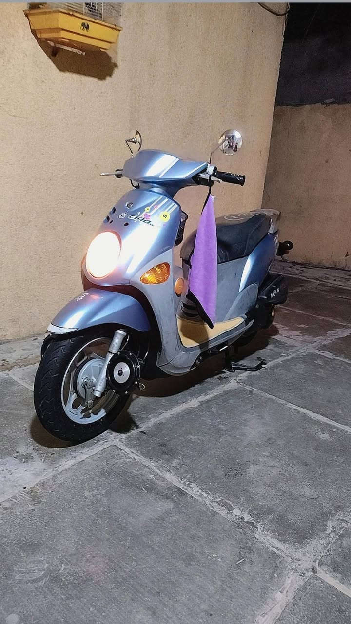 سلام عليكم 👋🎎 
فله للبيع موديل 11 
جديد كلش دراجه 🎍 
بيه تحويله مال هورن// وبيه تحويله مال دكمتين  
يعني بس شد عليه هورنات كامله كتف وتحويله كامله 
دراجه بي وقت دك سلف وتطلع 🛵 📞***********
مكاني بغداد شعله 📍🩵
