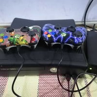 اكس بوكس 360 نضيف كلش وياها يدات ثنين لوك شرط هارد اصلي ٢٥٠ كيكه بيها ...