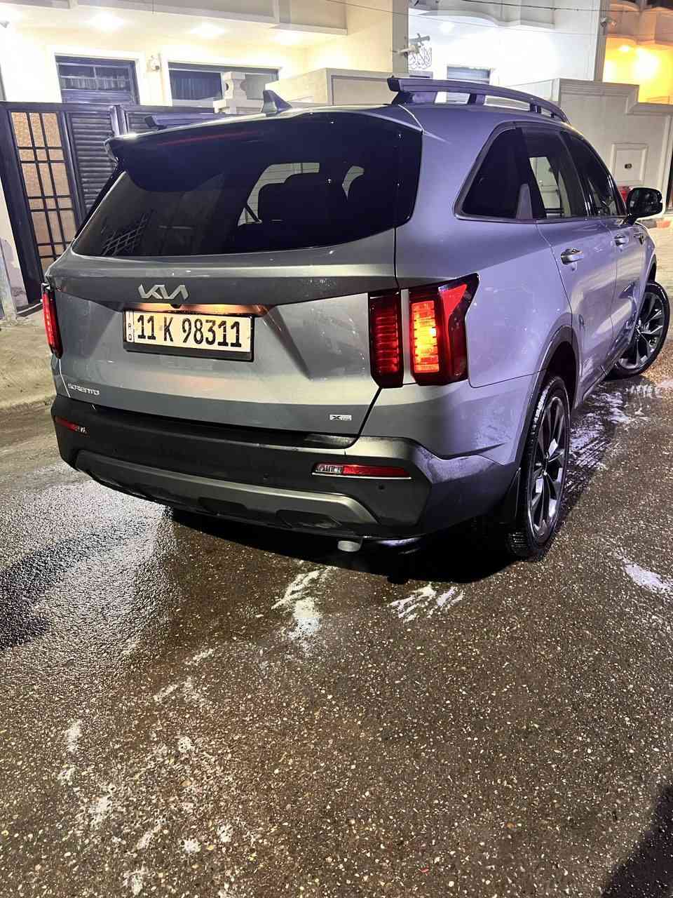 السلام عليكم من رخصة الأدمن سياره سورنتو موديل 23 فول مواصفات من كلشي فئة X-Line فول موصفات بنوراما تدفئه كشنات تدفئه ستيرن سايد بريك كهرباء مثبت سرعه تثبيت مسار نضام المسارات رادارات حساسات اماميه خلفيه كامره شاشه رادار بل مرايه مري شفط لايت زنون جنطه كهرباء فور ويل 4* 4 السياره الله شاهد مناقصه حبايه السعر ٢٣٨  وبيه مجال للطيبين رقم راعيه *********** المكان بغداد الحرية وكل الهلآ
