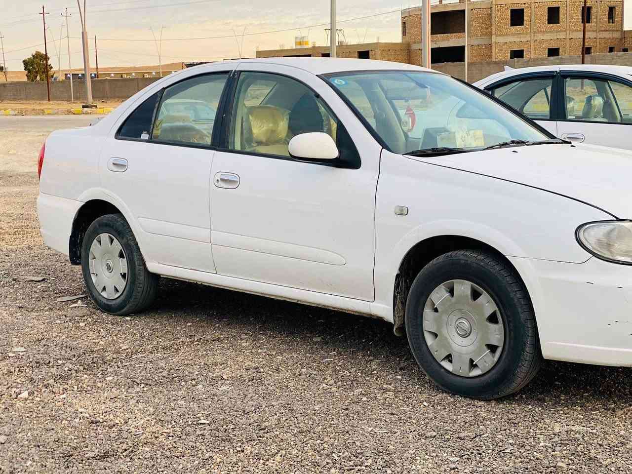 السلام عليكم بسعر مناسب جدا نيسان سني  ٢٠١٠ محرك اسود كير اوتوماتيك رقم انبار دولي تحويل مباشر بيه صبغ قطعتين وهلال الجاملغات الخلفيه السعر ٩٢ وبيه مجال للاستفسار الاتصال ***********
