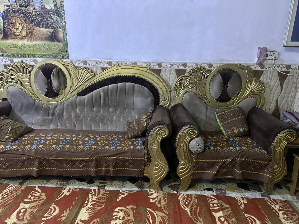 تخم للبيع بي اضرار بسيطة
السعر ٢٥٠ الف وبي مجال 

واتساب ***********
