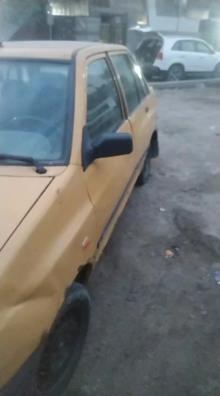 سلام عليكم سيابه البيع موديل ١٢ سياره كير يخبل محرك يخبل رقم بغداد احمر راعيه موجود عليه غرامات ٦٠٠ الف وهيه سعرها ١٠ مكان بغداد بيع مستعجل اب ١٠ وبيه مجال الشراي ينتصل ***********
