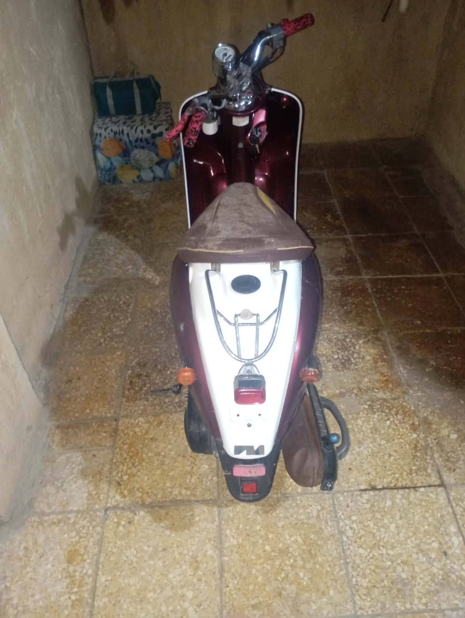 سلام عليكم دراجه للبيع حلوه مرتبه كهربائييات
كلها شغاله مكينه ما ملعوب بيها دراجه حلو مال بيت 
سعر 250وبيها مجال قليل عنوان كربلاء طويريج صيطرت ام الهوه 
‏‪***********‬‏

