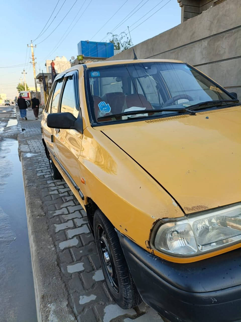 السلام عليكم سايبا للبيع موديل 2015 رقم بغداد انكليزي تحويل ثاني يوم  مصفرة هيئه وغرامات محرك كير مكفولات تبريد تدفئه تخم تاير صدر جديد سياره احله من الصو سهر 33 وبيها مجال مكاني بغداد السياحي شاعوره مبايل ***********
