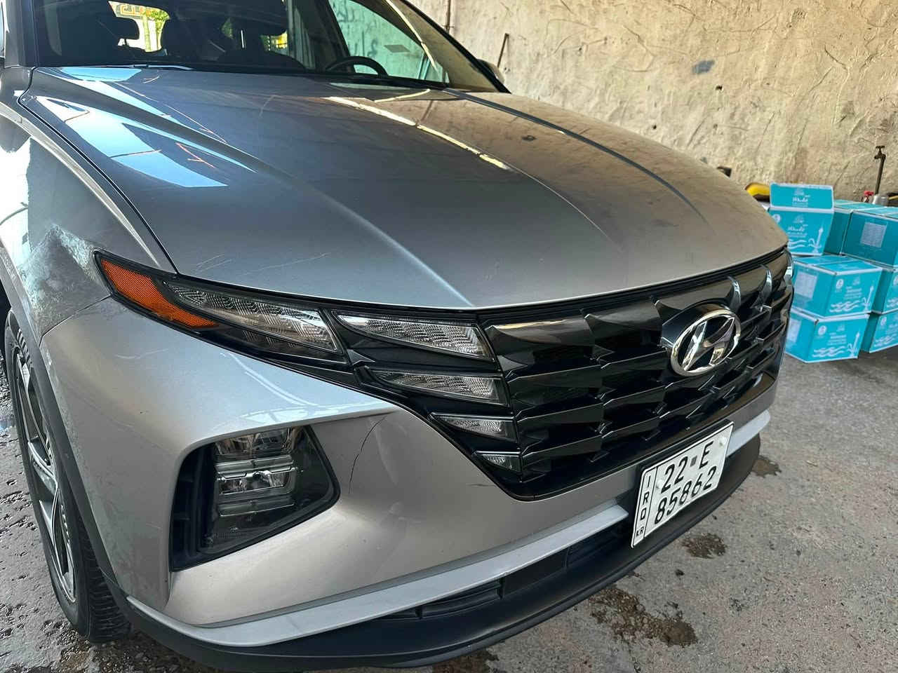 توسان ٢٠٢٢
وارد امريكي ضرر باب فقط 
بجم كبس برغي ممفتوح بي 

ماشية 64الف كيلو متر  

رقم اربيل 

المواصفات:

بانوراما

تدفئه + تبريد كشنات امامية 

شحن موبايل وايرلس

رادار امامي خلفي جانبي 

مانع تصادم امامي خلفي 

كيج الكتروني متغير حسب مود القيادة

اوتو هولد Auto Hold

٤ انضمة قيادة ( eco , sport , smart , snow)

مثبت مسار (قيادة ذاتية) + منبه خروج عن المسار

مثبت سرعة

مانع انزلاق

نظام نزول منحدرات

بصمة تشغيل

بصمة ابواب لمس

نظام apple CarPlay + android auto

تشغيل عن بعد + تنزيل الجام الامامي عن بعد

شفتات گير بالستيرن

فول تحكمات ستيرن

 (سايد بريك بصمة) 

شاشة اعطال

صندوق كهرباء

تبريد لمس + تبريد خلفي

منافذ شحن خلفيه امامية

بك بلايت لد

لد امامي نهاري

اضاءة داخلية الوان حسب رغبتك

ويل ١٩ كروم

لايت زينون عالي ناصي  ثلجي
العنوان: بغداد ***********
