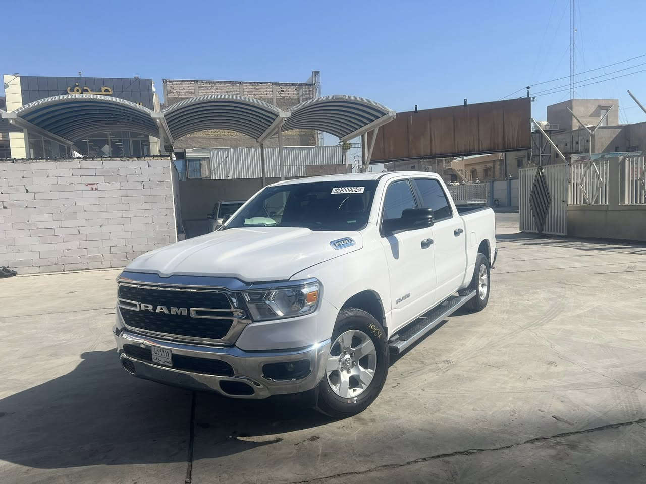 رام بك هورن (باب كبير وبدي صغير)2023 بدون رقم سته سلندر ماشيه 13 حادثه تبديل جاملغ صور الحادث موجوده بالمنشور سعره 225 بدون رقمي *********** بدون مراوس
