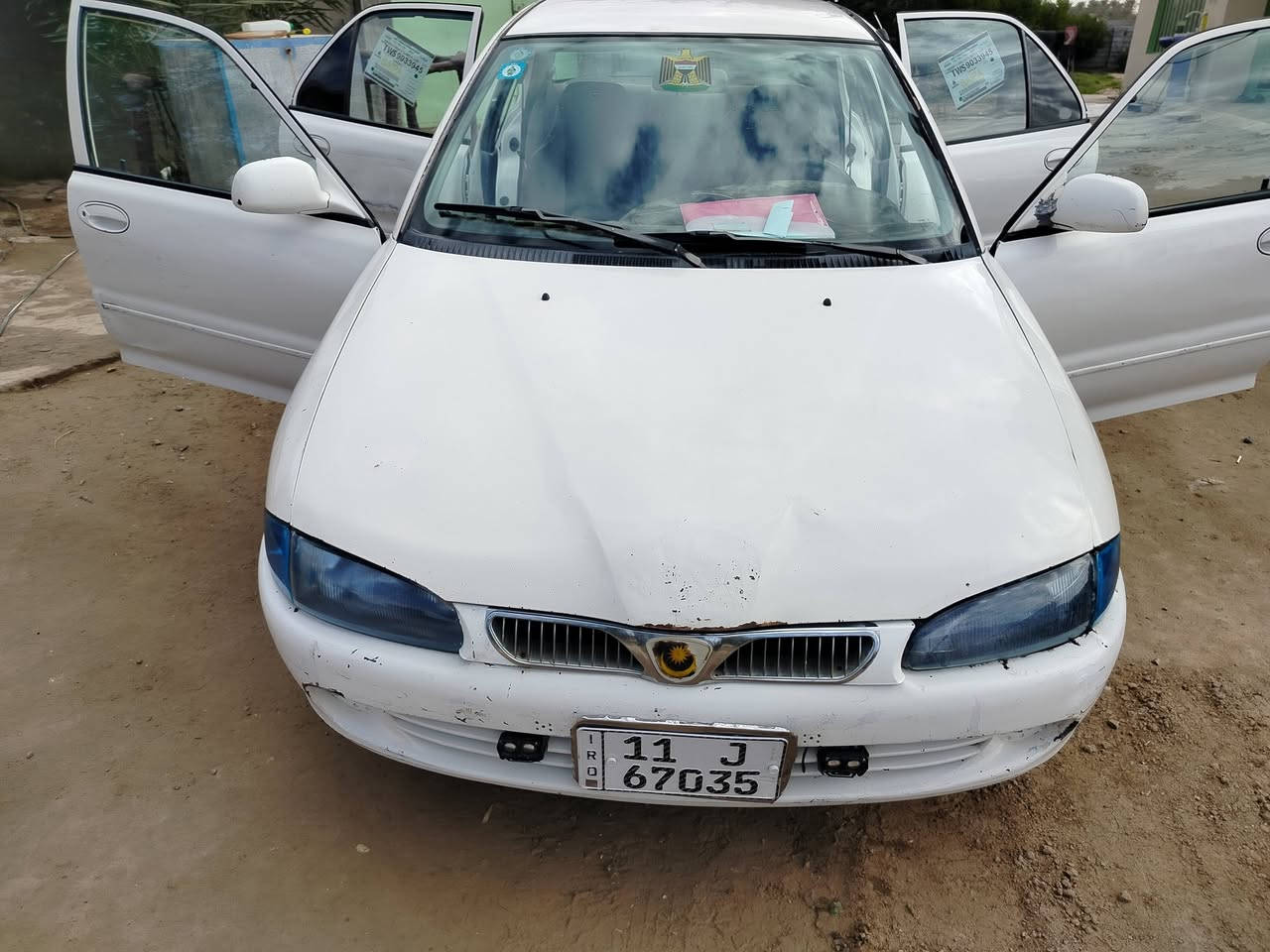 السلام عليكم
بروتون رقم بغداد انكليزي باسمي
سنويه ل28 
مكينه جديد 
تخم تاير 
صدر امامي و خلفي جديد 
مشط ستيرن جديد 
تبريد تدفئة شغال 
سياره جاهزه مابيها اي نقص 
العنوان ديالى بلدروز 
*********** 
السعر ب45 وبيها مجال قليل
