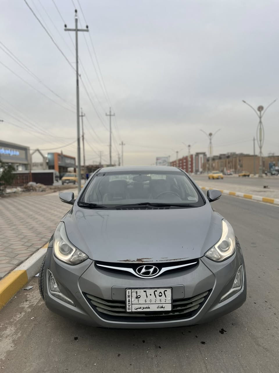 السلام عليكم
النترا 2015 وارد أمريكي لمتـد 
رقم بغداد
فول مواصفات 
ويل 17 كروم sport
كشنات جلد تدفئه الـ 4
ستيرن تدفئه
تحكم مقود 
مثبت سرعة
3 وضعيات قياده
البَك لايت الخلفي لـد
ماشيه 139 ميل قابله للزياده

تقرير مياه امطار وبيها دحجه بالبنيد موضحه بالصور 
والباقي ملاحظات بسيطه
السعر / 120
مكانها الديوانيه 
للاستفسار الاتصال :
***********
