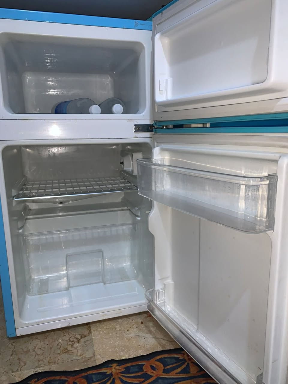 السلام عليكم ثلاجه للبيع نظيفه وتجميد فوول سعرها 95 الشراي خااص.


**إذا كنت صاحب هذا الإعلان وتريد حذفه لأي سبب، رجاءا أرسل رسالة إلى الدعم الفني**