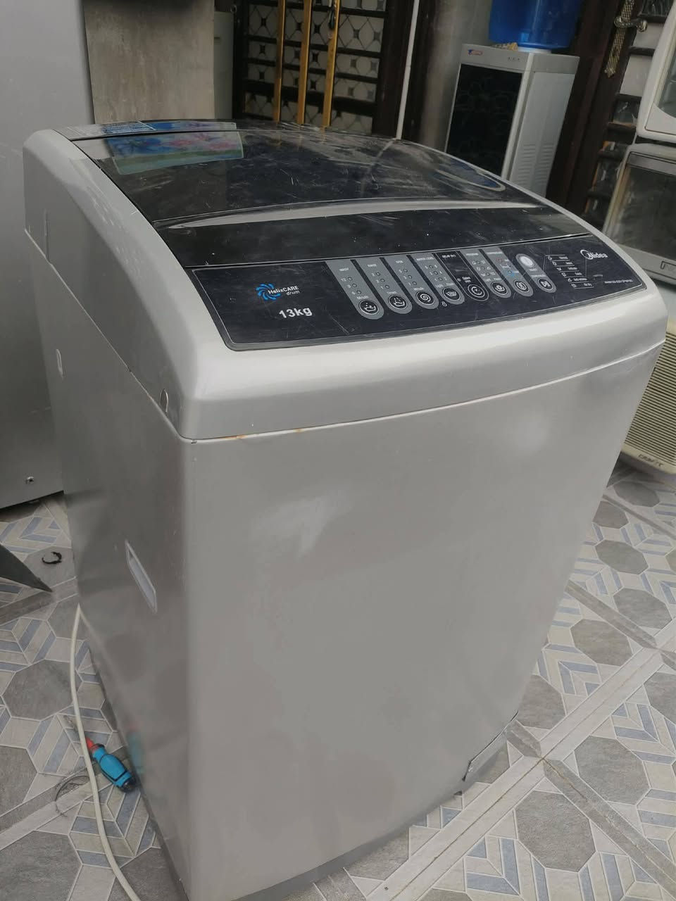 السلام عليكم اغراض للبيع مكان مسيب ***********
