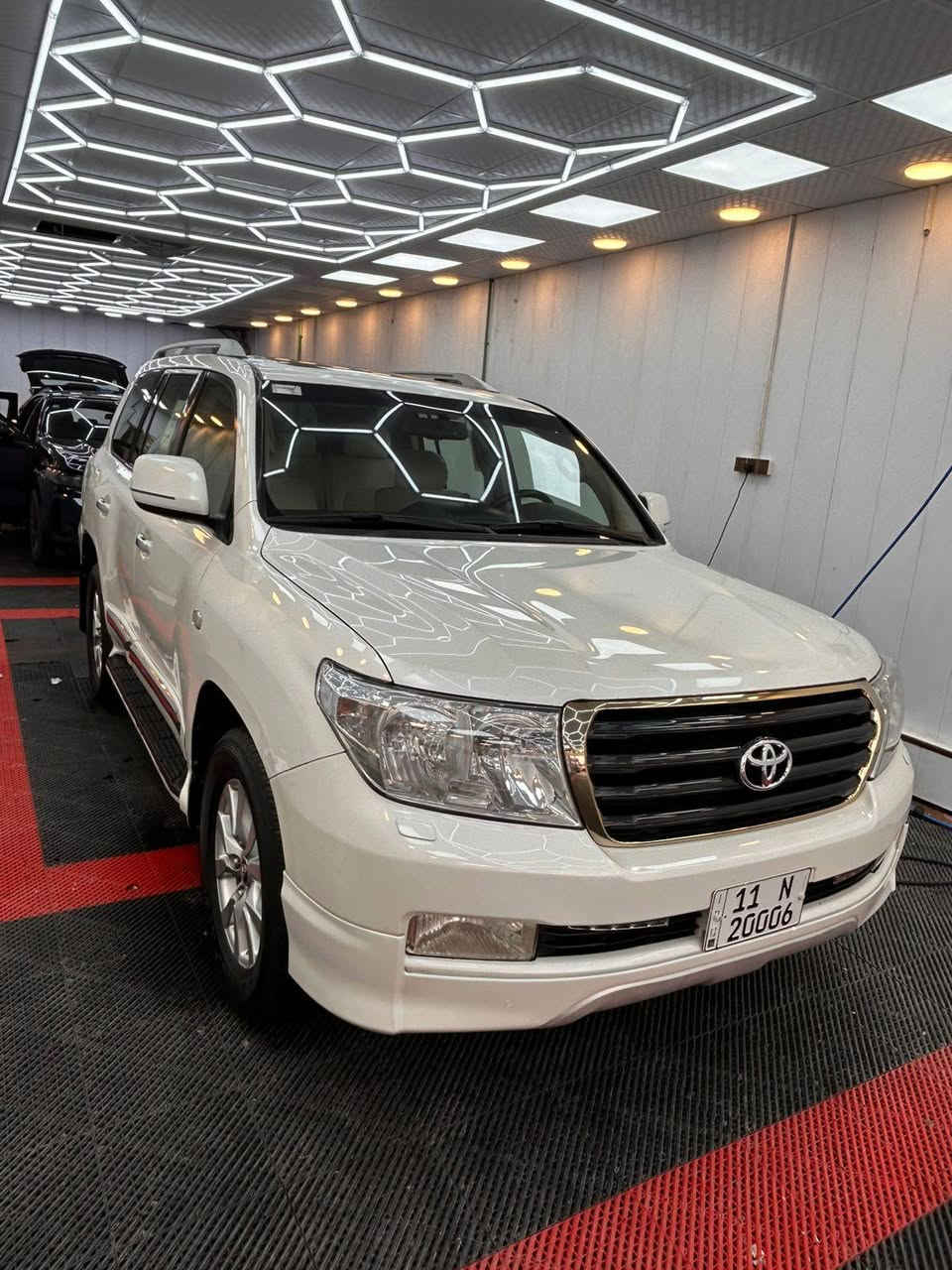 لاندگروز 2009 للبيع رقم مميز المكان بغداد السعر 295 للاستفسار ***********
