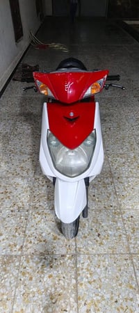 دراجه سكنس فحل نوزل دراجه نضيفه وحلوه وصوته كلش ناعم بغداد البياع شرطه...