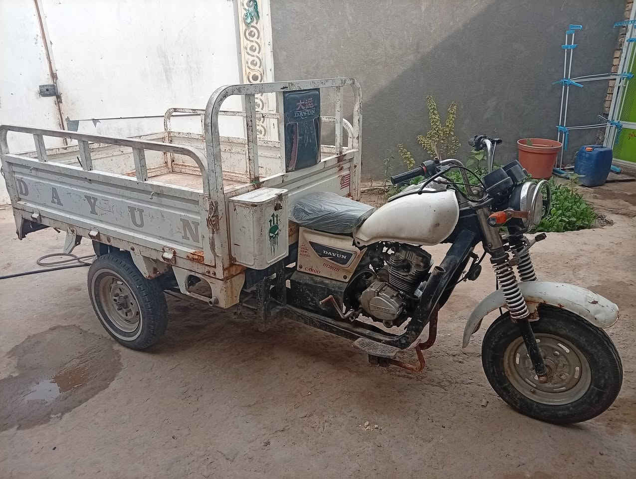 السلام عليكم اخواني ..عندي ستوته كامله سلف تشتغل كهربائيات شغاله مكينه نص عمر موديل 2018..
بيها اوراق وعينك ميزانك مال بيت مخليها الله وكيلكم....مكاني يم سجن الإصلاحي ..رقمي ***********
