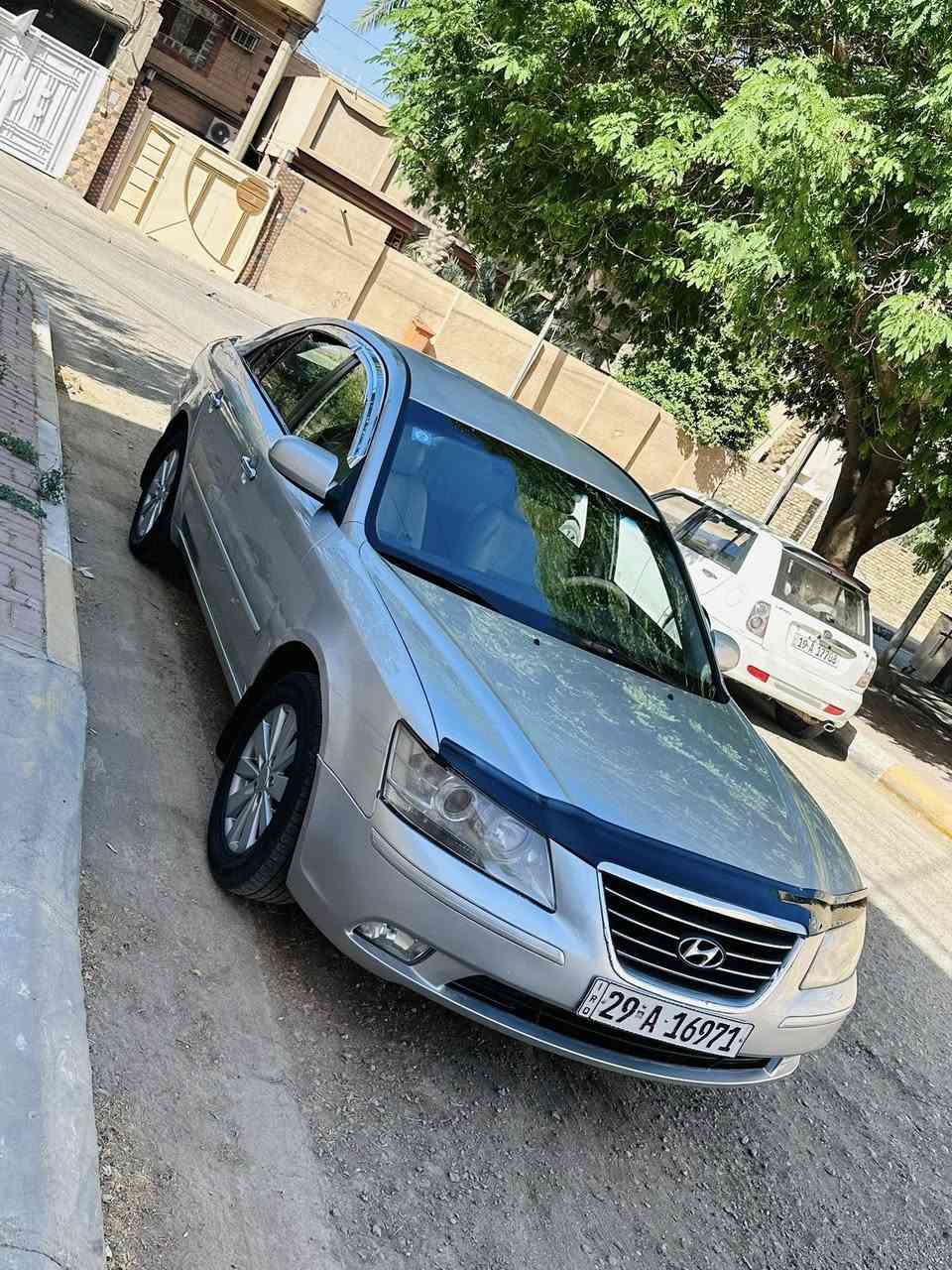 السلام عليكم
سياره نوع سوناته موديل 2011خليجي 
نص فول. مكينه دوش. منظومه غاز مكفوله كفاله عامه كير مكينه حداديه تخم تاير باتري  تدفاء تبريد رقم واسط. إنكليزي. بسمي. هزه ورقم جديد تحويل مباشر. مكانه كربلاء السعر 98
***********
***********
