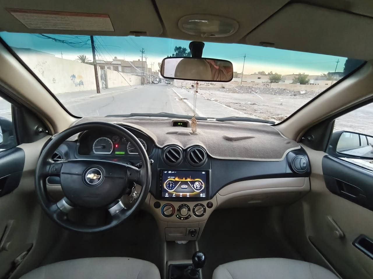 سلام عليكم 
افيو مديل ١٣ 
مكينه ١٦٠٠مسكر  اللون سلفر سياره حلوه وجديده 
رقم نجف سياره جاهزه كير مكينه حداديه تبريد 
بيه رشات بصفحه العبري أثر جراد بدون ضربه 
السعر ٦٣بي مجال بسيط
الاستفسار ***********

