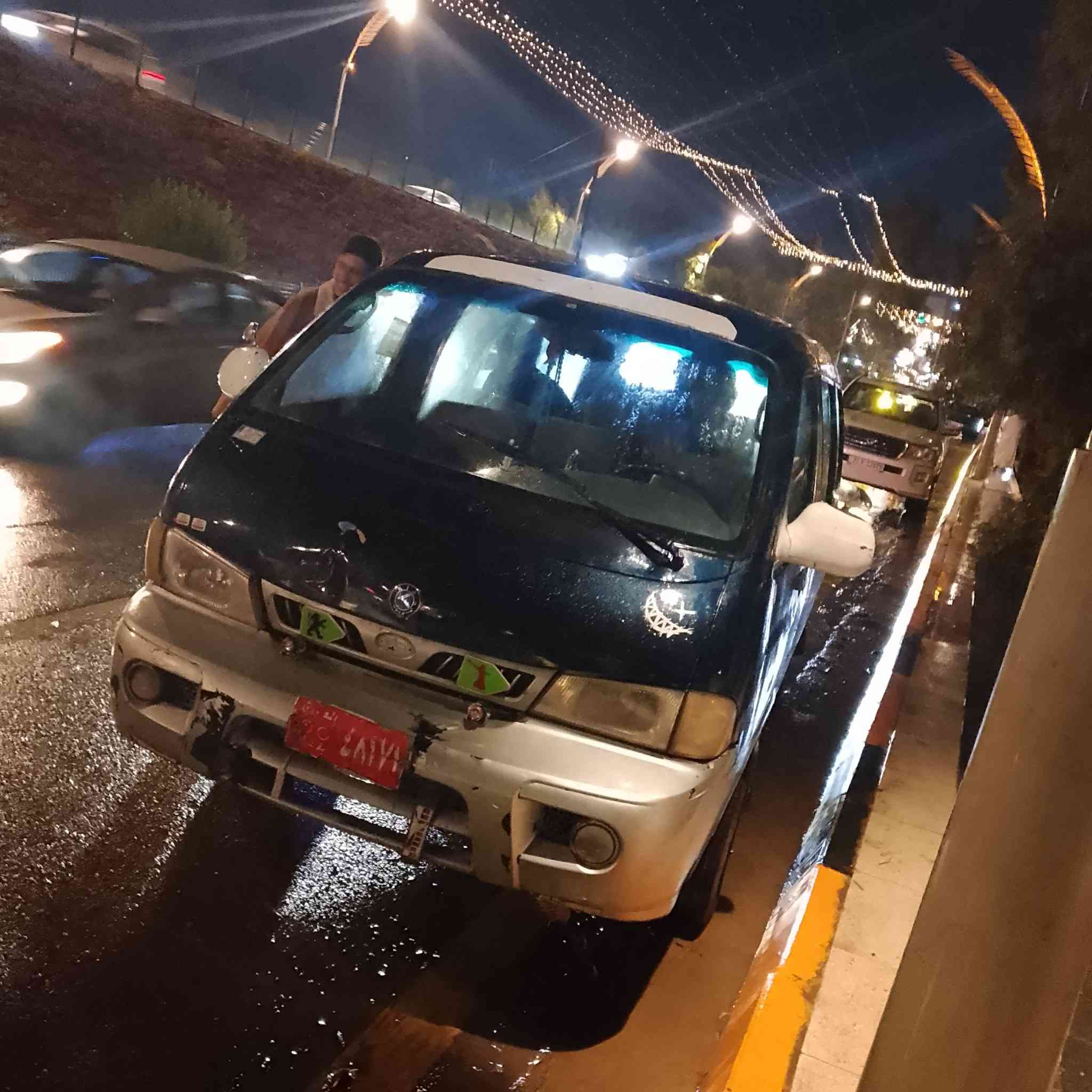 بريجو موديل 95 مصفره غرامات مرور وهيئه كامله كبل لشارع
مكاني ديالى الخالص او بعقوبه ***********
