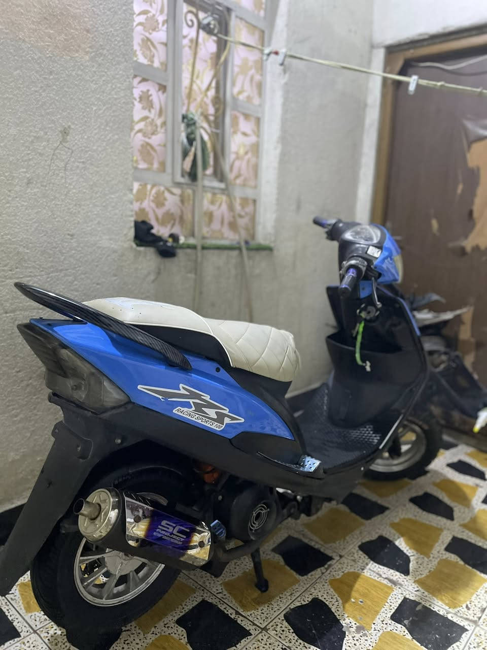 السلام عليكم 
دراجه ماكس مفتوحه 49 دراجه عليه ادامه كامله نهضه ومعدل ودراجه نضيفه ماناقصه شي كهربائيات كله شغاله السعر 600 وبيه مجال مكاني شارع التاميم قرب افران السوداني ***********
