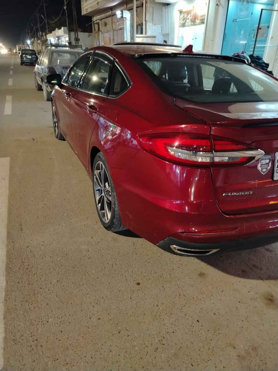 السلام عليكم / للبيع فورد فيوجن وارد امريكي موديل 2019 رقم بغداد محرك 2000 فوول مواصفات 1/1 تيتانيوم تبريد شغال تدفئه شغاله صدر امامي خلفي جديد تحويل مباشر السياره بأسمي ماشيه  164 حقيقي بيها صبغ قطعتين جاملغ وبنيد بدون دواخل والباقي سليم مكان السياره الانبار    فلوجه  الاتصال ع (***********) ك (***********)  للبيع فقط  السعر 105 مجال قليل
