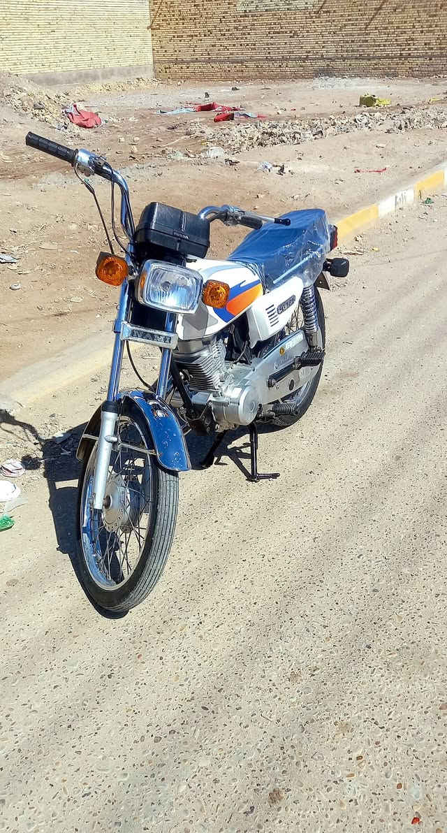 السلام عليكم دراجه للبيع بدون اوراق دراجه نضيفه شلامجه الصلي مكفوله السعر ٦٠٠ وبيه مجال ***********
