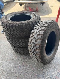 تايرات حجري • 265/70R17 • استعمال قليل