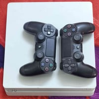 شباب بلي فور سلم سوني ياباني باب اول مع 3 اقراص موضحات يمكم مع جوستكات...