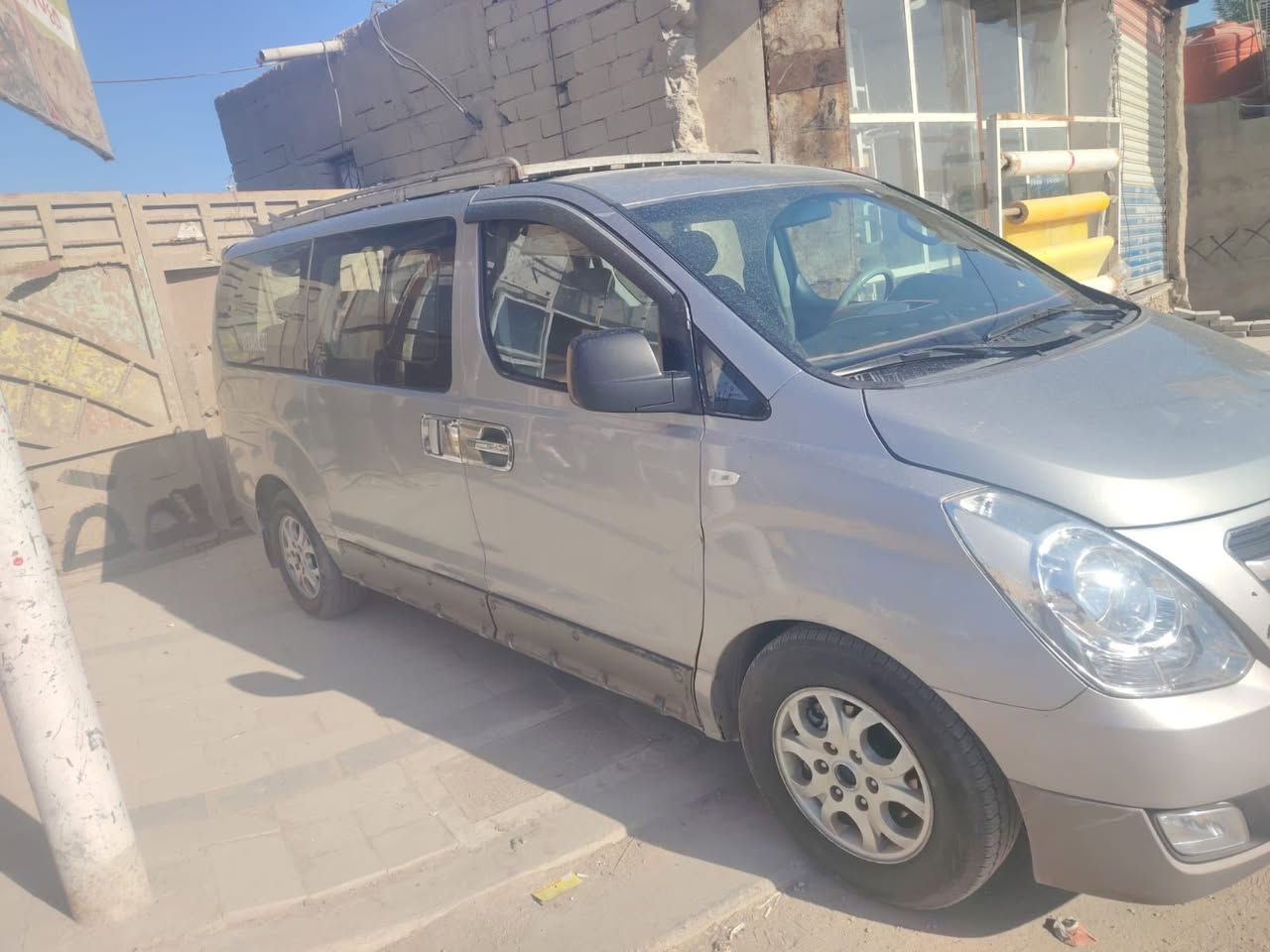 سلام عليكم اخوان ستاركس رقم بصرة مسكر 14اصل بيها جاملق وبنيد مبدل والباقي مكفول كوريا وعراق مكينة محور سبلاين جديدة سيارة جاهزة وخير من الاه مكانها بالبصرة قضاء القرنة شراي اتصل على رقم وتدلل انا مكلف بنشر 
*********** السعر170وبيها مجال
