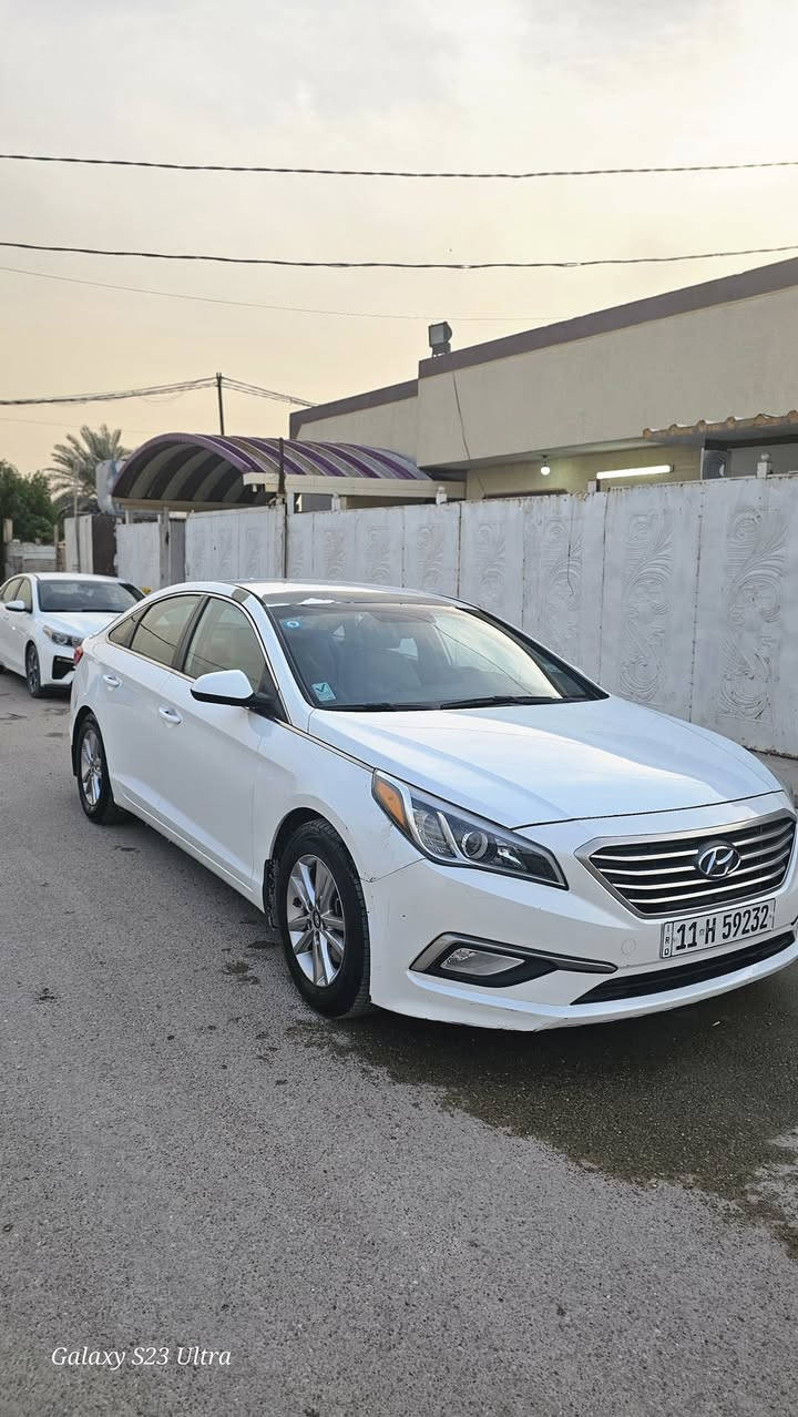 السلام عليكم هونداي سوناتا 2016  اللون ابيض وارد امريكي حادثهة الجاملغ الامامي الايسر طخة خفيفة فقط ماشية ١٠٠ الف رقم بغداد انكليزي بأسمي محرك 2400  gdi  انظمة قيادة سبورت وايكو كامرا دوارة تخم تاير دنلوب ياباني اصلي السعر ١٣٢ وبيهة مجال للاتصال ***********
