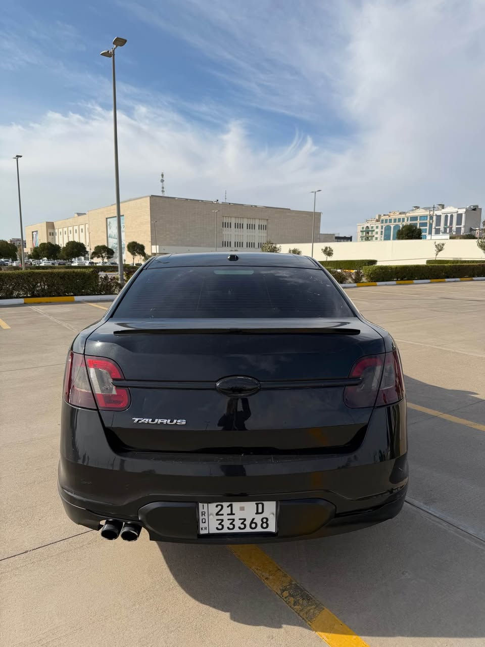 فورد توروس ٢٠١٠ بدون صبوغ 
كير مكينة بشرط 
تحويل غرامة بشرط 
هزة سنوية رقم جديد 
سيارة بدون مصرف 
*********** أربيل, العراق
