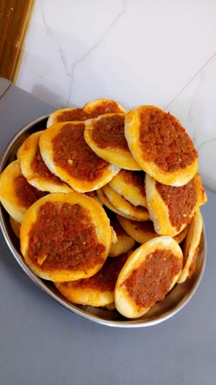 كليجه كيلو مشكل 6 الاف 
كباب عروك 35قطعة 10
تبسي دجاج صينية10الاف 
دولمة جذرية صغيره تكفي 3 اشخاص 5الاف 
برياني تكفي 4 لشخاص 10 الف

 لحم بعجين 35قطعه ب10
كبه جريش 25 قطعة ب10 لحم 
كبه تمن لحم 30قطعه ب10
مني بيتزا 25قطعه ب10
فطائر جبن 30قطعه ب10
  بورك سمبوسه  35قطعه ب10

ويوجد توصيل جميع مناطق كركوك


**إذا كنت صاحب هذا الإعلان وتريد حذفه لأي سبب، رجاءا أرسل رسالة إلى الدعم الفني**