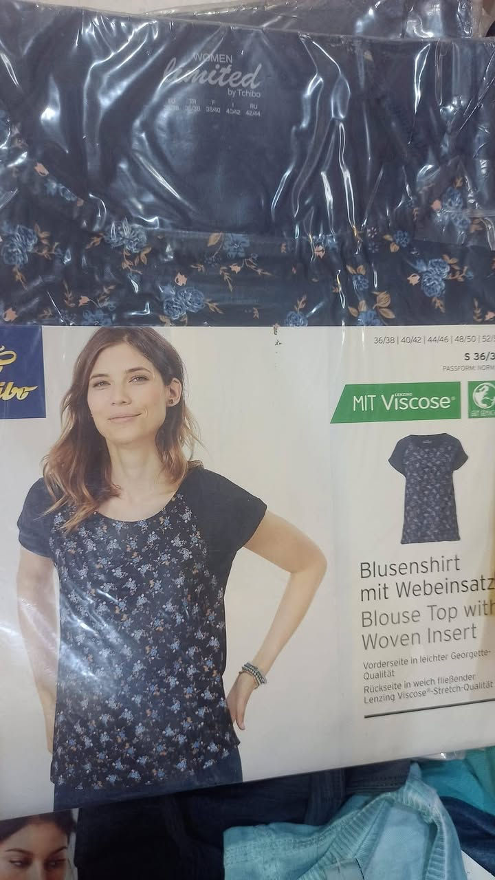 شلعة تشيرت نسائي ماركة السعر 2000 دينار
بنطلون ٣ لون اسود ~رصاصي ~نيلي 4000
*********** ناصرية
