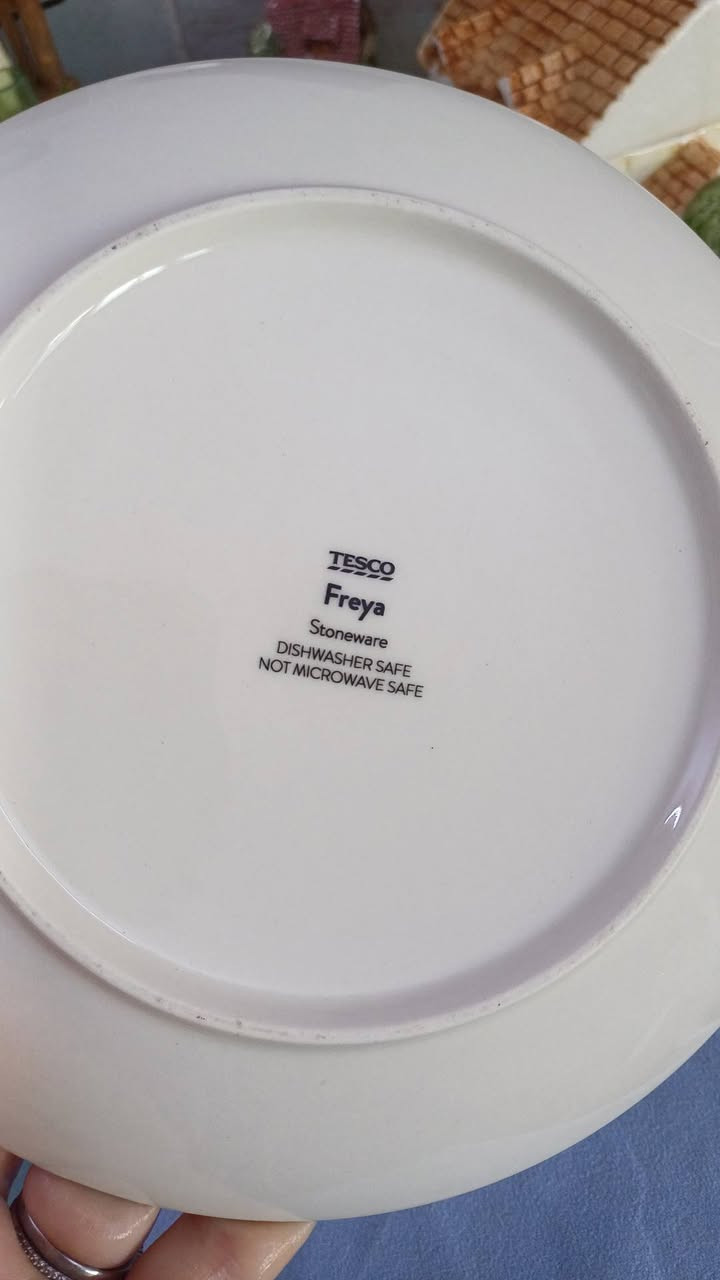 تشكيلة صحون بوهيمي بنقشات مختلفة طبعا سعر الصحون بالسيتات تختلف بس لان هذه الصحون متفرقة
القطعة ب١٠٠٠ او ال٩ صحون ب٧ كلهم 

توصيل كل العراق ب٤٠٠٠ فقطط


**إذا كنت صاحب هذا الإعلان وتريد حذفه لأي سبب، رجاءا أرسل رسالة إلى الدعم الفني**