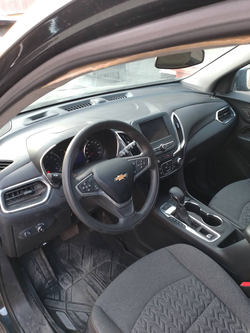 شوفرليت ايكوينكس موديل 23 للبيع او المراوس فئة lt
ترقيم وهزة جديد بغداد باسمي واني مستوردها من امريكا
حادث بنيد وجاملغ فقط 
السيارة جاهزة وترايك وين ما تريد
ماشية 20 الف ممشى أمريكا 
المواصفات :
بصمة تشغيل وابواب 
رادارات امامية وجانبية
حساسات خلفية 
كشن كهربائي
هند بريك بصمة
كاميرا وشاشة
وبيها بعد مواصفات ما اعرفها
المكان بغداد الكرخ 
*********** والخاص مفتوح
