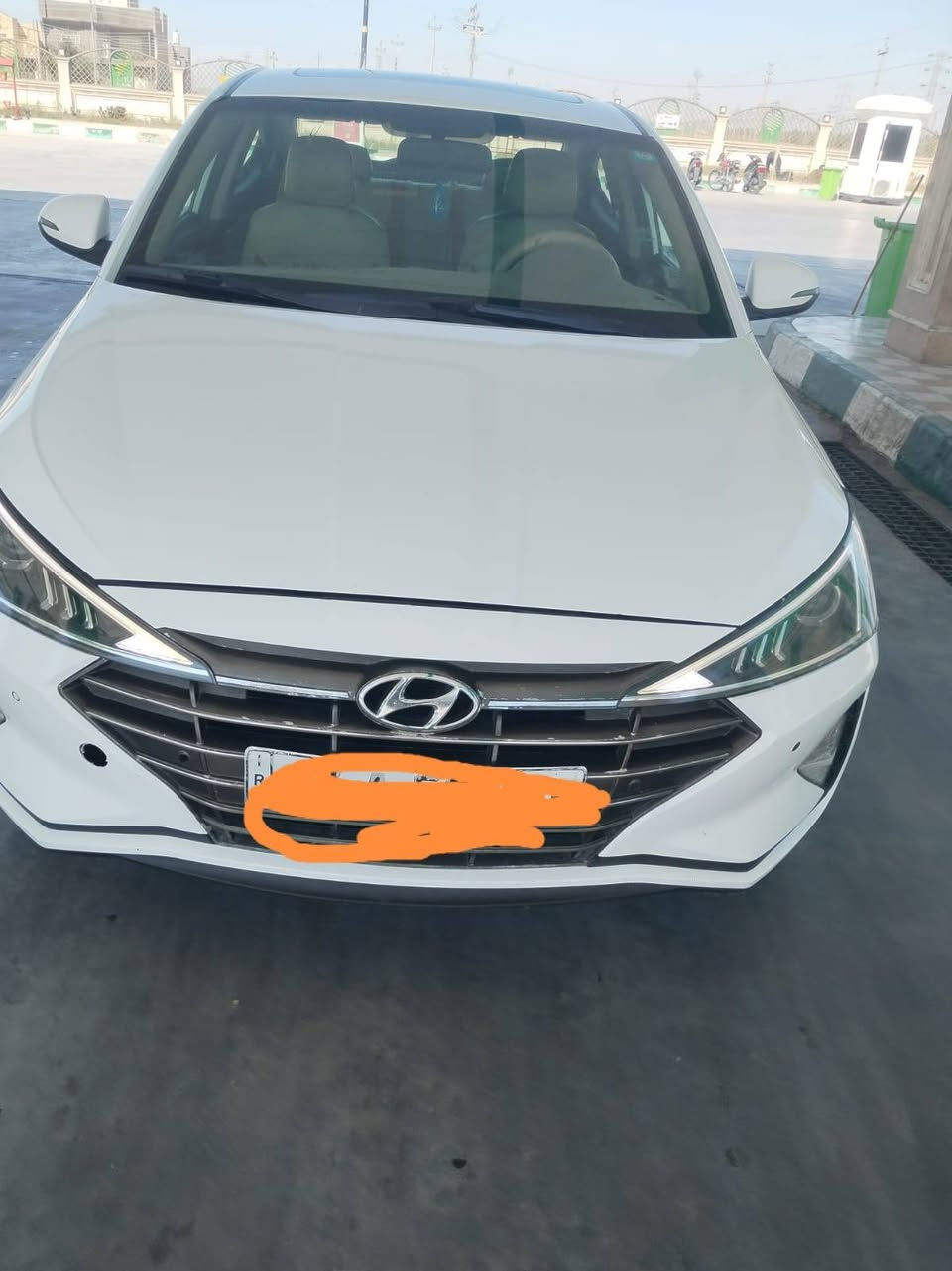 سلام عليكم 
النترا موديل 2020 
خليجي 
فول مواصفات 1/1 
المواصفات :- 
مري شفط 
بصمة تشغيل
بصمة ابواب 
بصمة جنطة 
أنظمة قياده  ( ايكو / سبورت / نورمال ) 
فتحة سقف 
اشاير بالمري 
شاشة
كامرة خلفيه واماميه
حساسات اماميه 
حساسات خلفيه
تحكمات ستيرن جهتين 
تبريد قطعتين 
مكينه 2000 دوش 
كهربائيات كله شغاله 
تدفئة / تبريد شغال 
رقم ميسان
مكان السياره ميسان
ا
الاتصال على الرقم
***********
