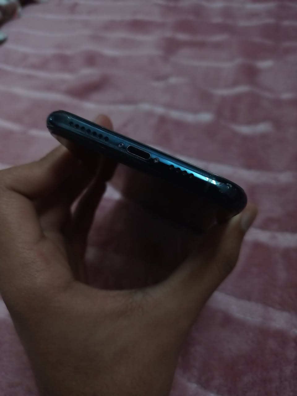 📱 : آيفون 11 برو ماكس (نظافة 95‎%‎)
الملحقات: كفر + لزكه + كيبل الاصلي 

• الموديل: iPhone 11 Pro Max.

• الذاكرة: 256 جيجابايت (سعة كبيرة).

• النموذج: M (أصلي) - نسخة يابانية.

• الشاشة: مستبدلة (أصلية تفصيخ) - الـ True Tone شغال والألوان واللمس 100%.

• البطارية: مستبدلة بأفضل نوعية بالسوق

• الحالة: نظيف جداً بنسبة 93% (وضع الشركة).

• سيم كرت: يشغل سيم كرت واحد.

💰 السعر: 340,000 دينار (بي مجال) 

وعندي مراوس انتبه !!!!

📍 المكان: البصرة - قضاء أبي الخصيب - حي العسكري.

📞 للتواصل (اتصال أو واتساب): ***********

#ايفون #ايفون_11_برو_ماكس #البصرة #ابو_الخصيب #حي_العسكري #موبايلات_البصرة #سوق_البصرة #بيع_وشراء_موبايلات #العراق #Basra #iPhone11ProMax #اجهزة_ذكية #لقطة
