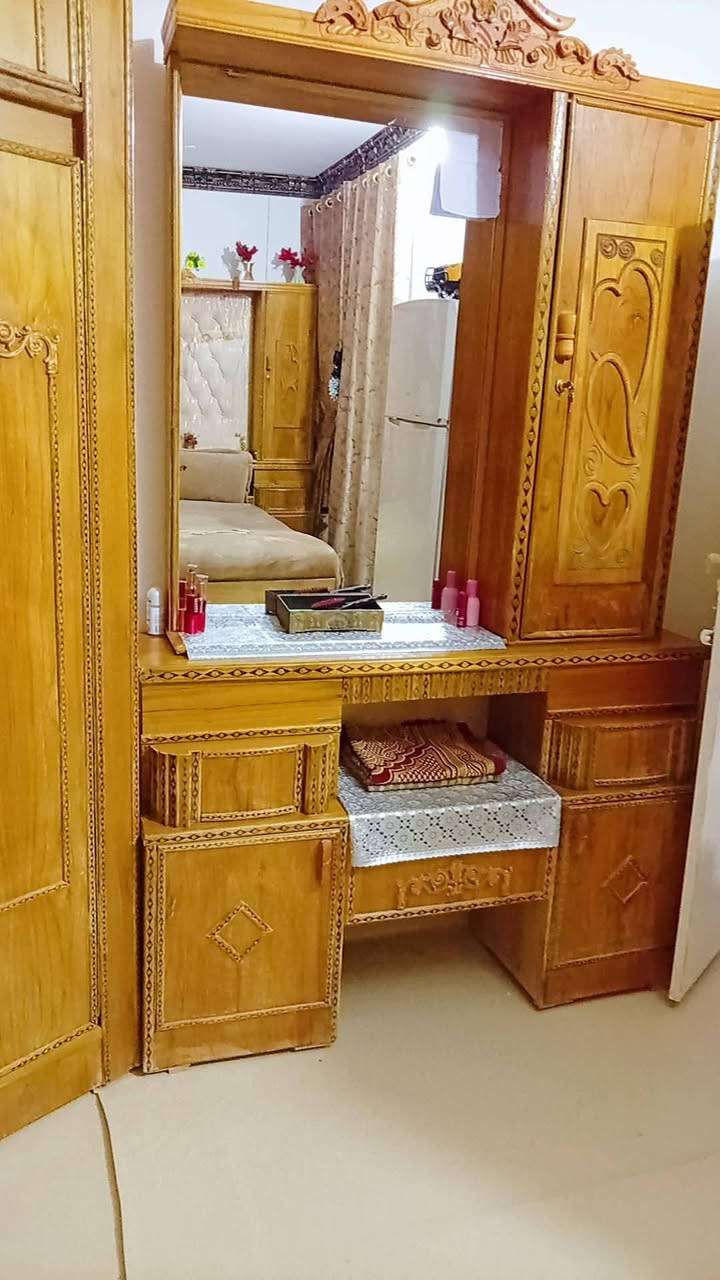 كاونتر لبيع تزكام نضيف سعره 600وبي مجال قليل العنوان حي العسكري نهاية شارع ستين وره المشروع البو جاسم شارع الملعب مقابيل المولد  ***********وغرفه لبيع  بعدهي جديد سعره واحد وربع
