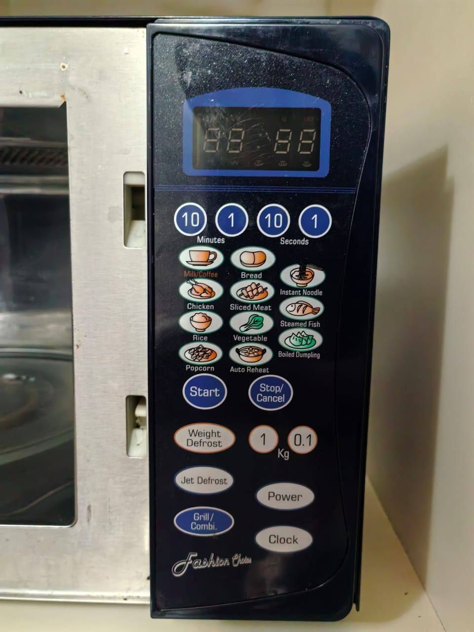 مايكرويف نظيف وشغال بس بينو كسر بسيط بلاعلى
وحجم كبير والداخل كلش نظيف وجديد
سعره 50 الف


**إذا كنت صاحب هذا الإعلان وتريد حذفه لأي سبب، رجاءا أرسل رسالة إلى الدعم الفني**