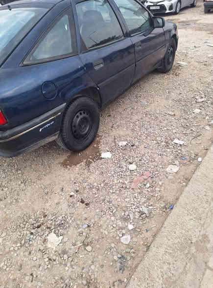 اوبل فكترا موديل ٩٤
محرك ٢٠
دشبول وستيرن نفخ
جام كهربائي
كير جديد 
محرك نضيف
كهربائيات شغالة 
سايد بريك شغال
صدرها نضيف
باتري جديد
دوشمة وارضيات جديدة
تايرات تعبانات 
جلح بالقمارة والبونيد 
سنوية جديدة 
شرط التحويل
الشرعي و مستمسكاته ورقم تليفونه
 موجودات
السعر ٢٥$ وبيها مجال بسيط
مكان السيارة ديالى جلولاء 
***********
