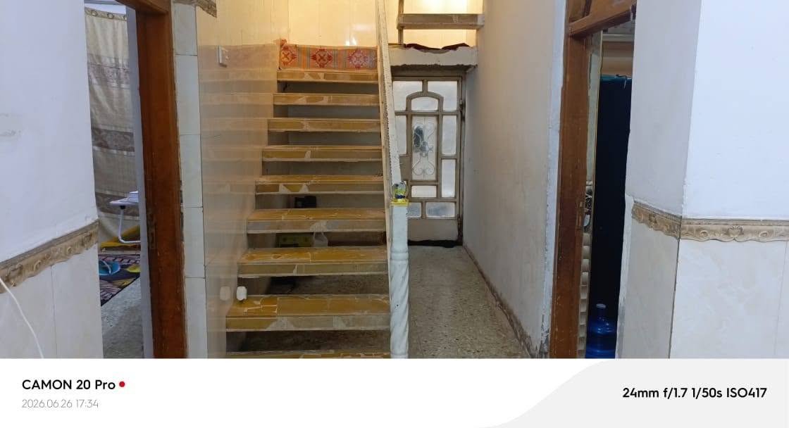 🏡 دار للبيع – طابو صرف
📍 الموقع: الحمران 
📐 المساحة: 170 م²
🏠 الدار: طابقين 
✨ مواصفات الدار: 🔹 4 غرف نوم واسعة
🔹 صالة عائلية مريحة
🔹 غرفة استقبال للضيوف
🔹 مطبخ عملي
🔹 مجمع صحيات
🔹 تصميم مناسب للعائلات
🔹 موقع هادئ وقريب من الخدمات الرئيسية
📞 للاستفسار والمعاينة: 
***********
*********** #عندك_عقار_للبيع_فقط_راسلنا_اواتصل_خاص_واتساب
