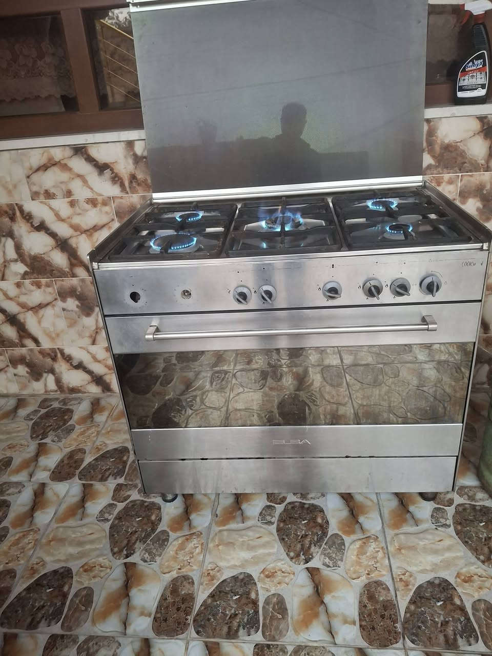 مبردات ٢ الكبير شغال حجم ٤ ونص والصغير ٢ ونص نقص الماطورسعرهم ١٠٠ الف
كنتور بابين سلايت سعر ٦٠ الف 
غسالة فيستل ٨ كيلو سعر ١٥٠ الف 
شاشة جنيرال قياس ٣٢ ستلايت داخلي سعر ٦٠ الف 
طباخ خمس عيون بس قفل مال فرن عاطل سعر ١٠٠ الف
*********** واتساب
