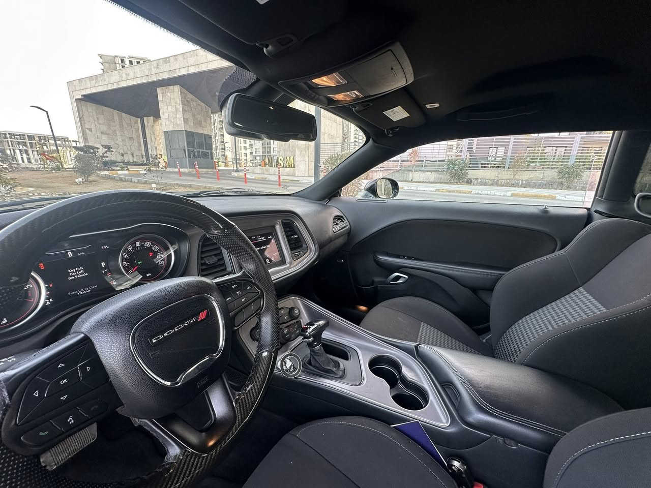 السلام عليكم
دوج جالنجرGt
 ٢٠٢٣
ماشيه ١٧ الف (بعده بريحه  شركه
السياره كلين 
من اجت دريت بيه حادث امامي ٣ قطع
سعره 175 قفل  
مكانه حي جهاد 

‭00 964 773 163 4492‬
