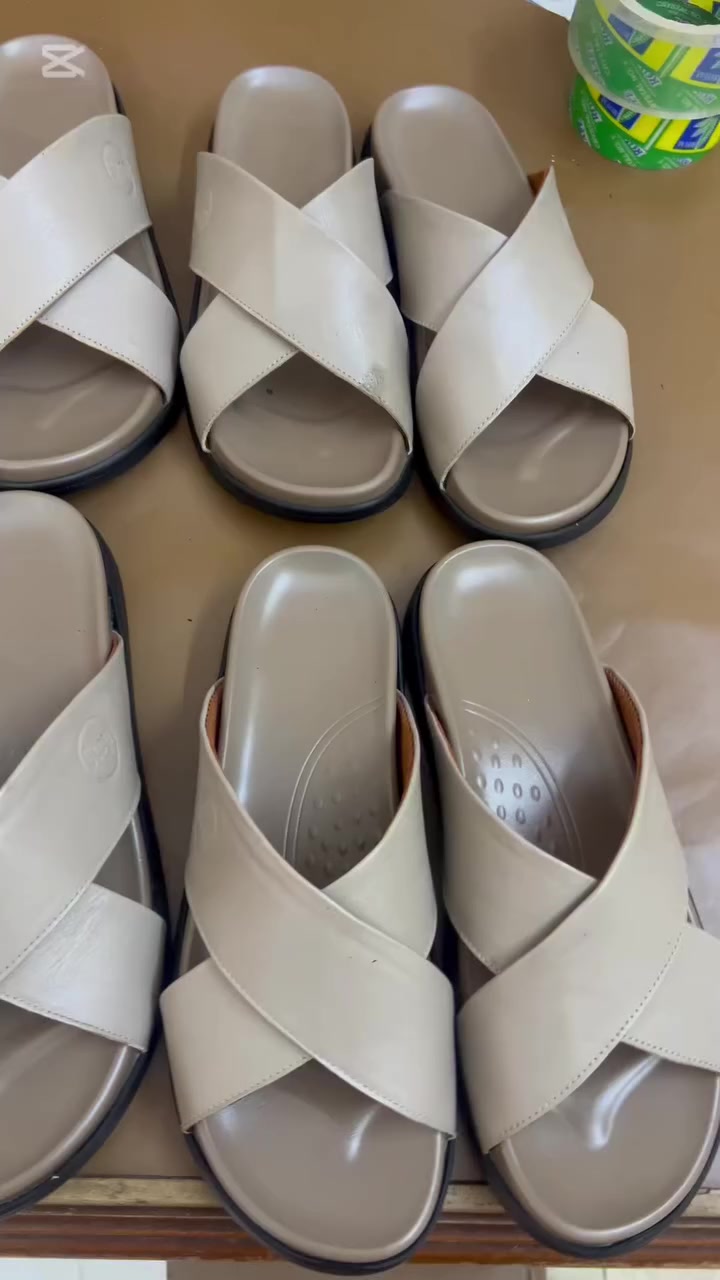 بسم الله مشاء الله ❤️
بفضل الله اكتر من 100 موديل شبشب رجالي 🔥
جلد طبيعي درجه اولي نعل برتان 
البصمه الطبي الخياطه المكفال 
لو عاوز تخلي شغلك مميز خليك مع Step 
‎
للطلبات الجمله والاستفسار، تواصل معنا الآن عن طريق رسائل الصفحة أو الاتصال علي رقم  
01140582677
01022631743
01225880743

#شباشب_رجالي_عاليه_الجوده
#خطوه_تعني_التميز_والابداع
#خليك_مميز_خليك_مع_step


**إذا كنت صاحب هذا الإعلان وتريد حذفه لأي سبب، رجاءا أرسل رسالة إلى الدعم الفني**