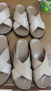 شبشب رجالي • جلد طبيعي • ١٠٠ موديل