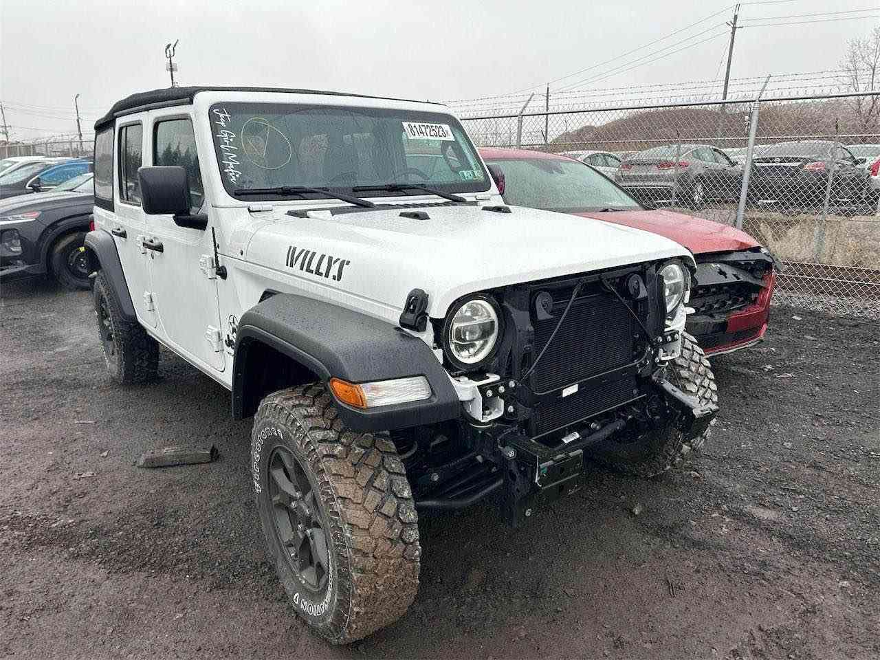 السلام عليكم ورحمه الله وبركاته 
للبيع فقط
جيب رانگلر فئة willys جبلي مرقم بغداد موديل٢٠٢٢ وارد أمريكي حادث خفيف دعاميه اماميه  فقط بدون دواخل ماشيه ٣٣ قابل للزيادة مكينه ٢٠٠٠ تيربو كاملة بدون اي نقص السيارة جديدة بحالة الوكالة عليه ترفيع واضافات من امريكا السياره مصروف عليه ومتعوب عليه واستخدام قليل 
السعر 27000
مكاني بغداد-المنصور
للاستفسار *********** بغداد, العراق

