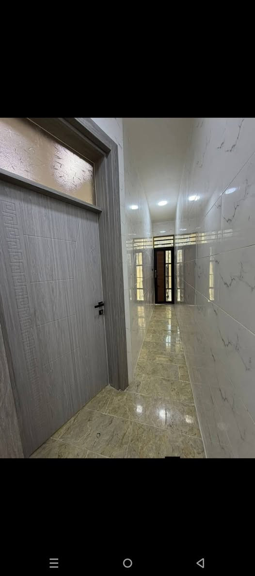 بيت للبيع مساحة ١٠٠متر حصرياً مكتب كليم الله للعقار ٣نوم وصاله ومطبخ وخدمات الشعب مقابل مطعم حجي عادل لاتصال ***********تابعني على صفحه ***********
