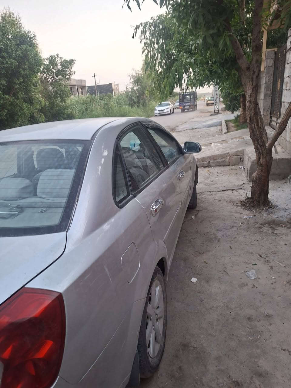 السلام وعليكم وبتره فورنزه موديل ٢٠٠٧ مسمي صبغ بس جماليه تبريد شقال شرط تحويل سنويه صاقطه سعر ٦٠ بي مجال ***********
