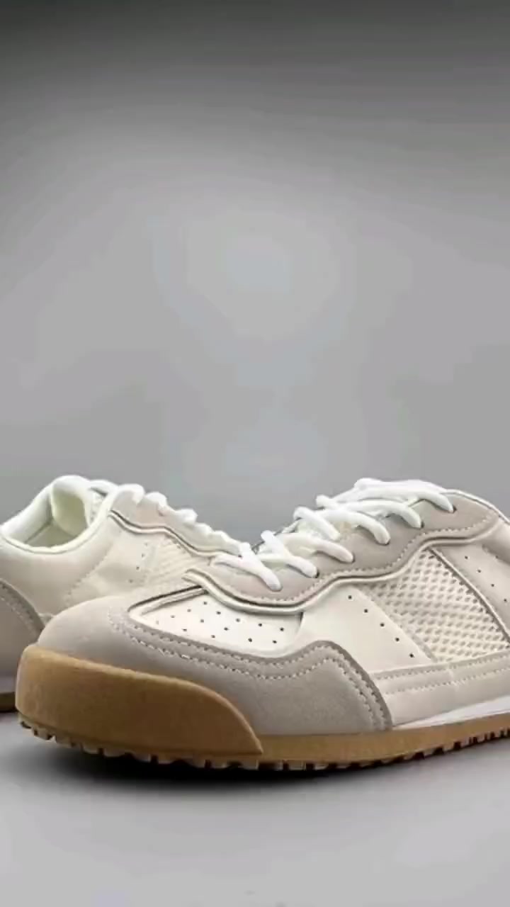 بتدور على الحذاء اللي يجمع بين الشياكة والراحة؟ 🤔
حذاء New Balance وصل الآن! 🔥
✔️ جودة عالية ✔️ ألوان مميزة ✔️ مقاسات مضبوطة.
لا تفوت الفرصة، اطلب حذائك المفضل الآن وخلّي خطواتك كلها ثقة.
📥 اضغط على زر "إرسال رسالة" (Send Message) أسفل البوست واطلب مقاسك فوراً!


**إذا كنت صاحب هذا الإعلان وتريد حذفه لأي سبب، رجاءا أرسل رسالة إلى الدعم الفني**