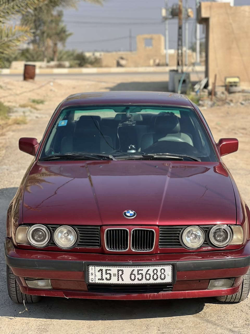 سلام عليكم للبيع او مراوس 525  موديل 1990محرك مسكر كير اوتو سياره جاهزه من كلشي شرط تحويل *********** السعر 70 وبيها مجال تجي تشوف وتدلل
